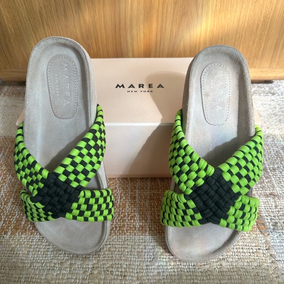 Marea New York Cruzado Sandals - Picture 1 of 5